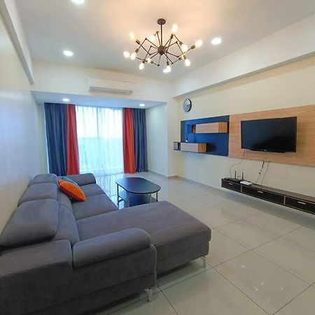 Appartamento Joyful Sitiawan Skygarden Swimming Pool Seri Manjung Esterno foto