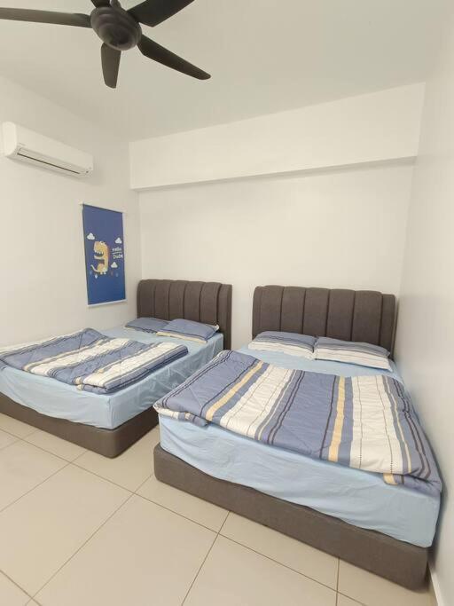 Appartamento Joyful Sitiawan Skygarden Swimming Pool Seri Manjung Esterno foto